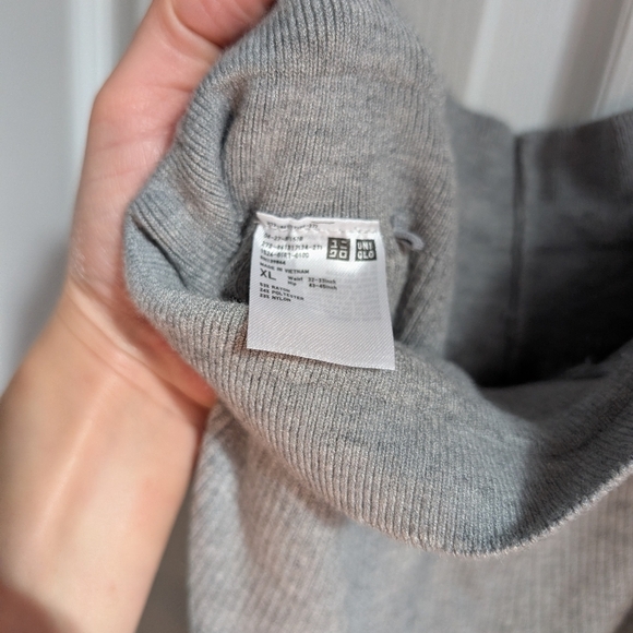 Uniqlo Gray Wide Leg Lounge Pants - Picture 6 of 6